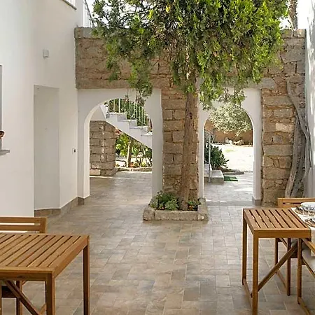 Apartmanhotel Silvia La Maddalena